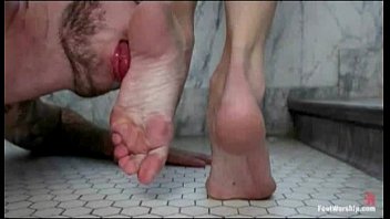 foot job give to how Moster dildo cumshot