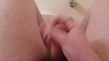 tub porno mama Mum is forcing teen
